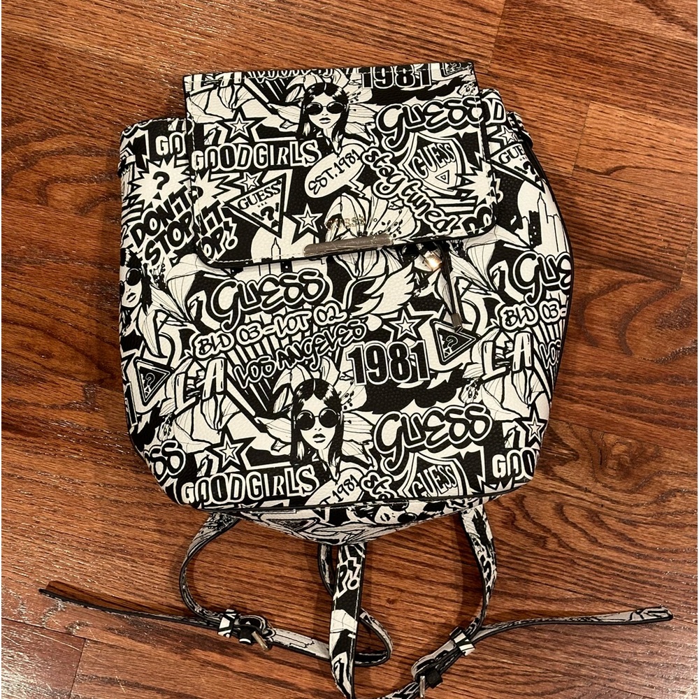 GUESS black and white backpack - Never used